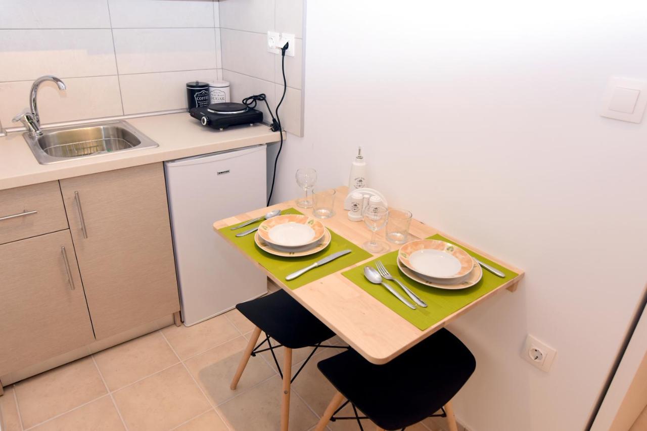 M&D Apartments Peraía Eksteriør billede